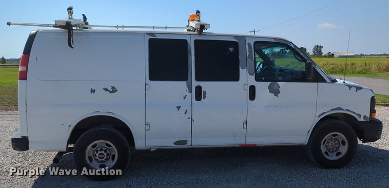image for item MX9377 2007 GMC Savana G2500  van
