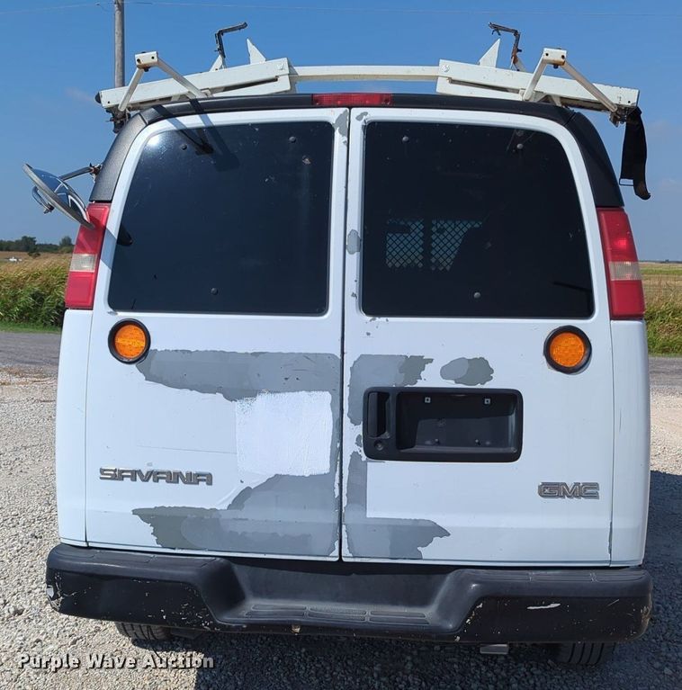 image for item MX9377 2007 GMC Savana G2500  van