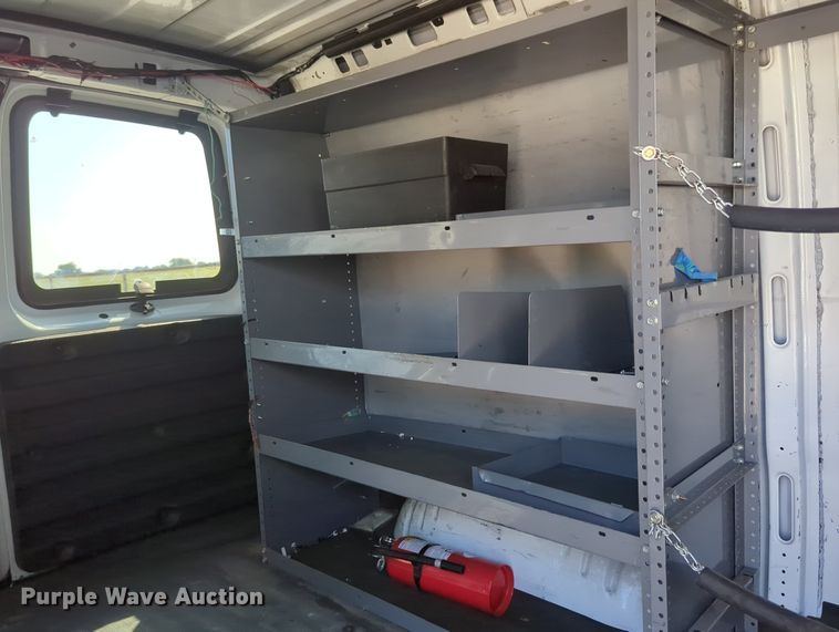 image for item MX9377 2007 GMC Savana G2500  van