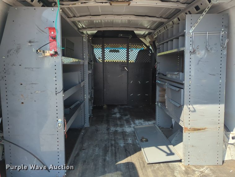 image for item MX9377 2007 GMC Savana G2500  van