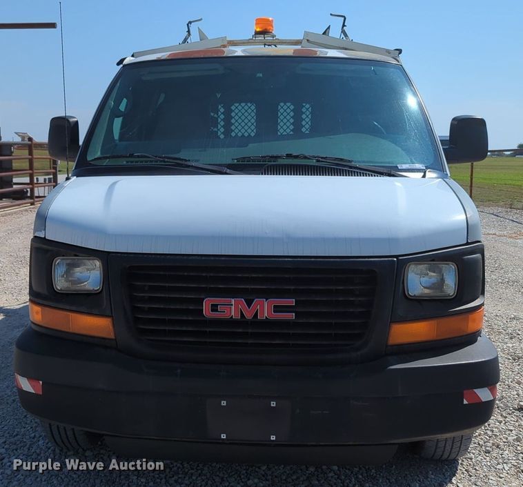 image for item MX9378 2007 GMC Savana G2500  van