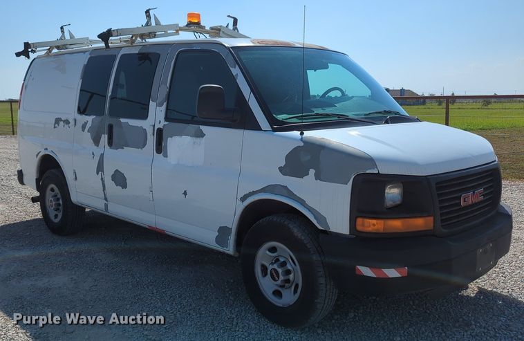 image for item MX9378 2007 GMC Savana G2500  van
