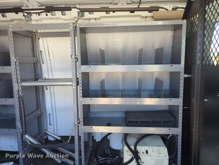 image for item MX9378 2007 GMC Savana G2500  van