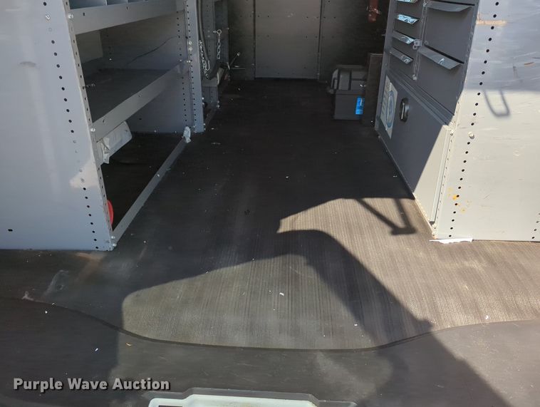 image for item MX9378 2007 GMC Savana G2500  van