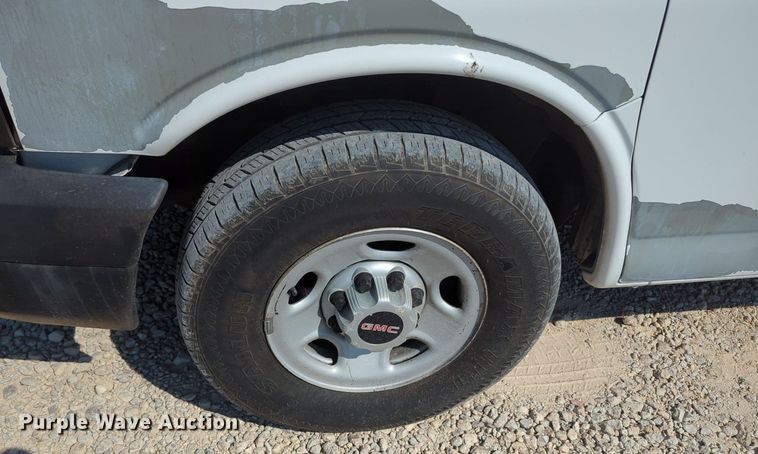 image for item MX9378 2007 GMC Savana G2500  van