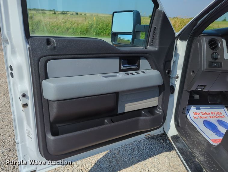 image for item MX9379 2012 Ford F150 XL  SuperCab pickup truck