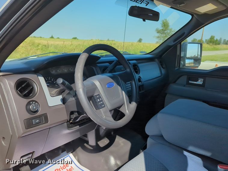 image for item MX9379 2012 Ford F150 XL  SuperCab pickup truck