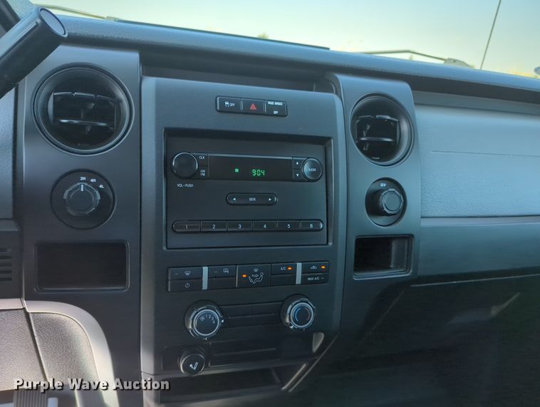 image for item MX9379 2012 Ford F150 XL  SuperCab pickup truck