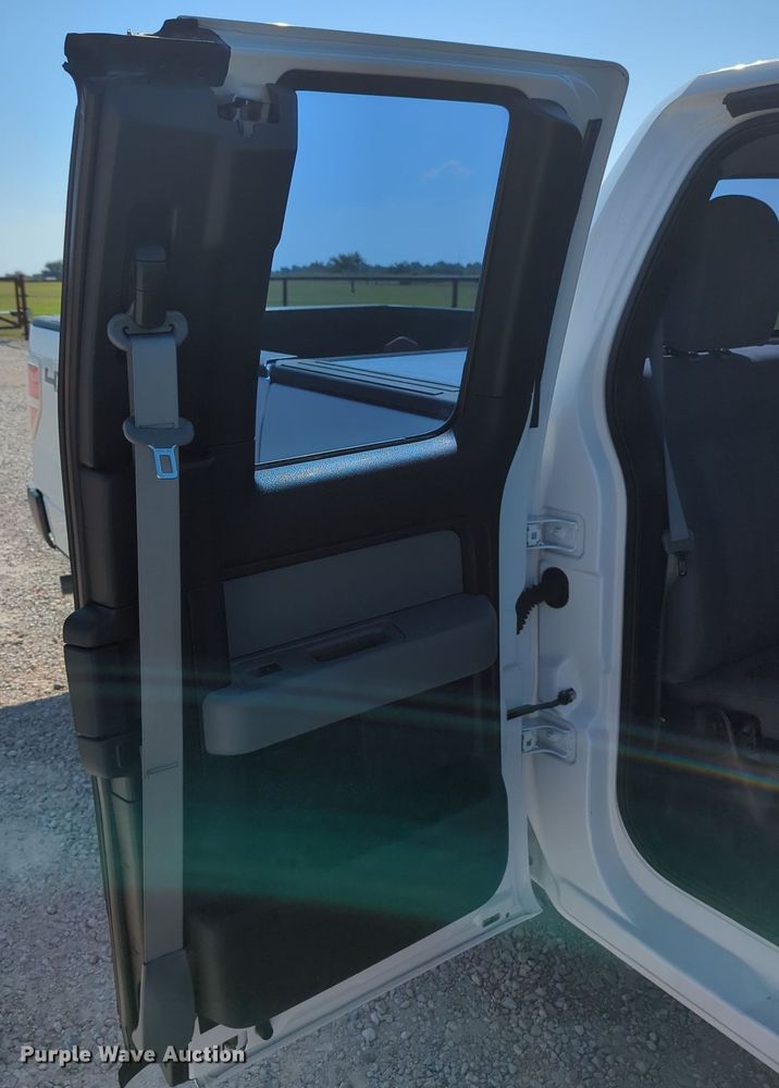 image for item MX9379 2012 Ford F150 XL  SuperCab pickup truck