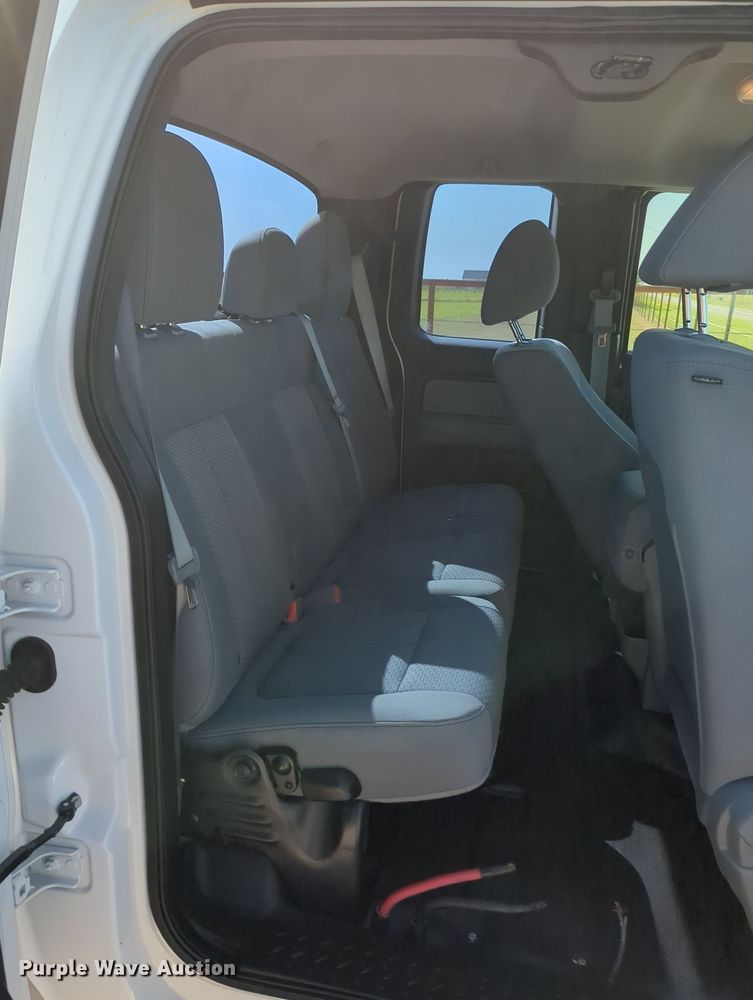 image for item MX9379 2012 Ford F150 XL  SuperCab pickup truck