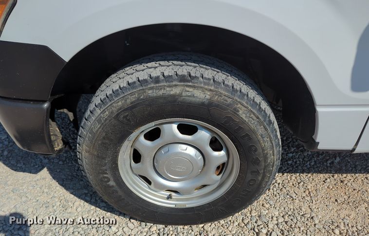 image for item MX9379 2012 Ford F150 XL  SuperCab pickup truck