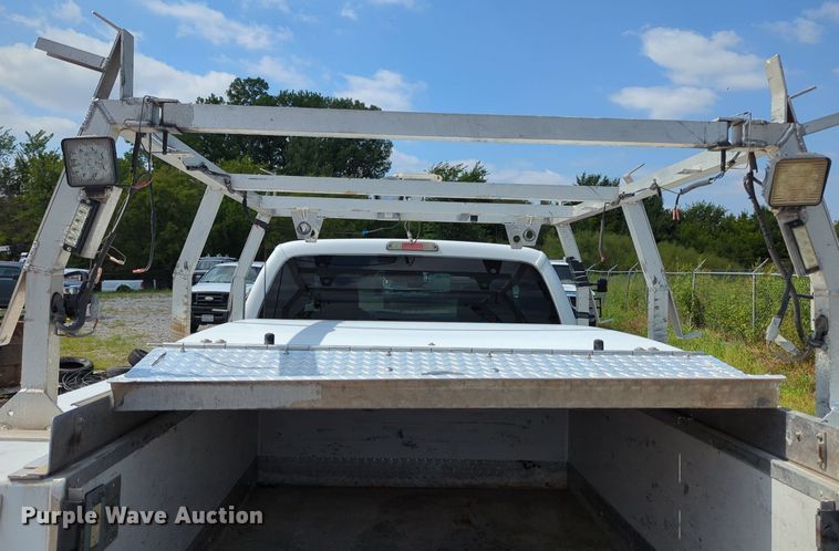 image for item MX9383 2011 Ford F350 Super Duty  SuperCab utility bed pickup truck