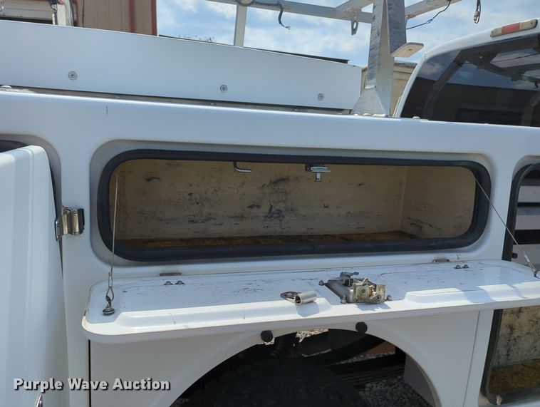 image for item MX9383 2011 Ford F350 Super Duty  SuperCab utility bed pickup truck