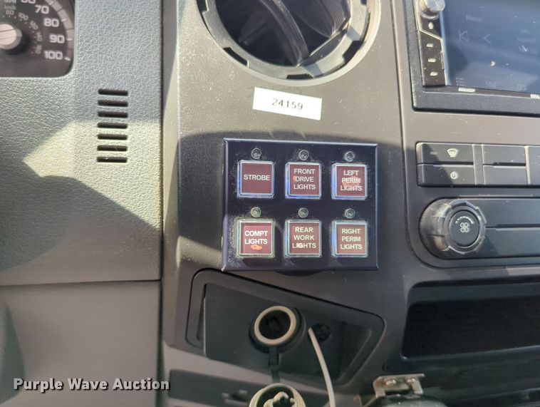 image for item MX9383 2011 Ford F350 Super Duty  SuperCab utility bed pickup truck