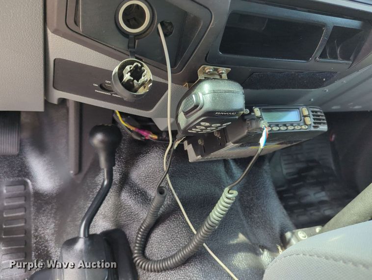 image for item MX9383 2011 Ford F350 Super Duty  SuperCab utility bed pickup truck