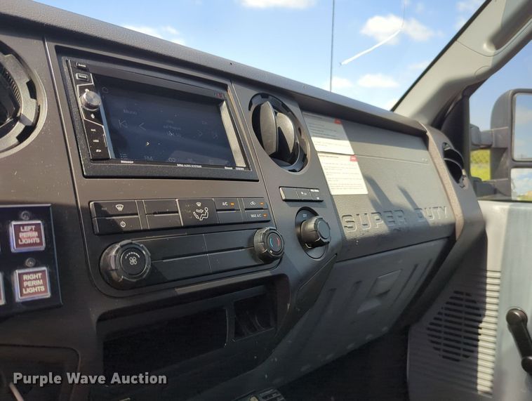 image for item MX9383 2011 Ford F350 Super Duty  SuperCab utility bed pickup truck