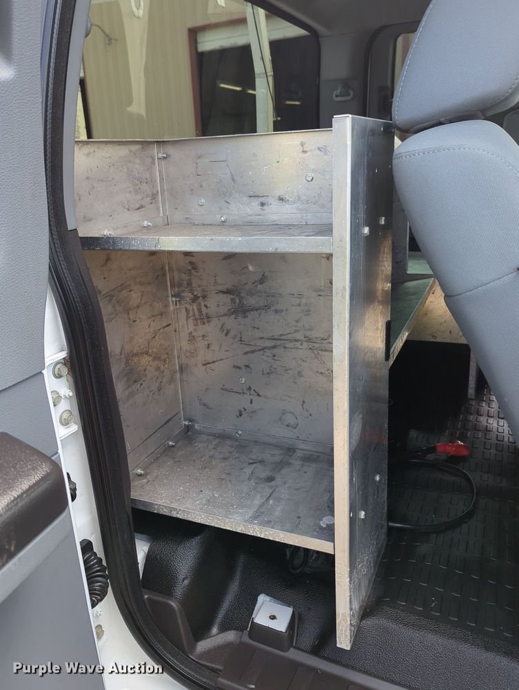 image for item MX9383 2011 Ford F350 Super Duty  SuperCab utility bed pickup truck