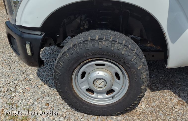 image for item MX9383 2011 Ford F350 Super Duty  SuperCab utility bed pickup truck