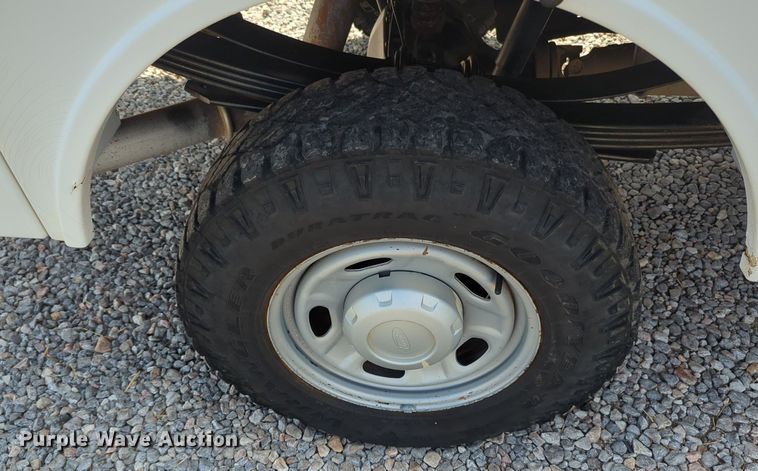 image for item MX9383 2011 Ford F350 Super Duty  SuperCab utility bed pickup truck