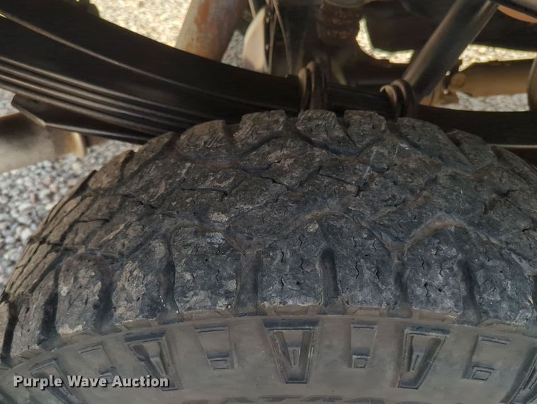 image for item MX9383 2011 Ford F350 Super Duty  SuperCab utility bed pickup truck