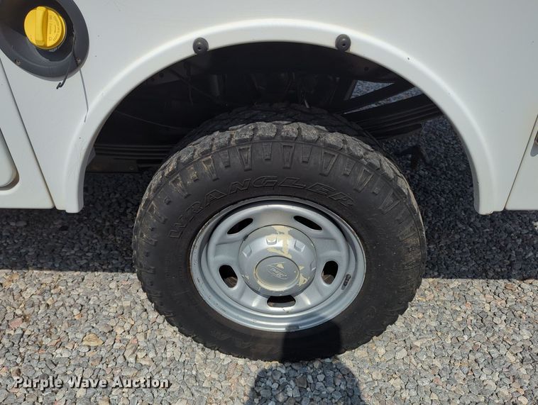 image for item MX9383 2011 Ford F350 Super Duty  SuperCab utility bed pickup truck