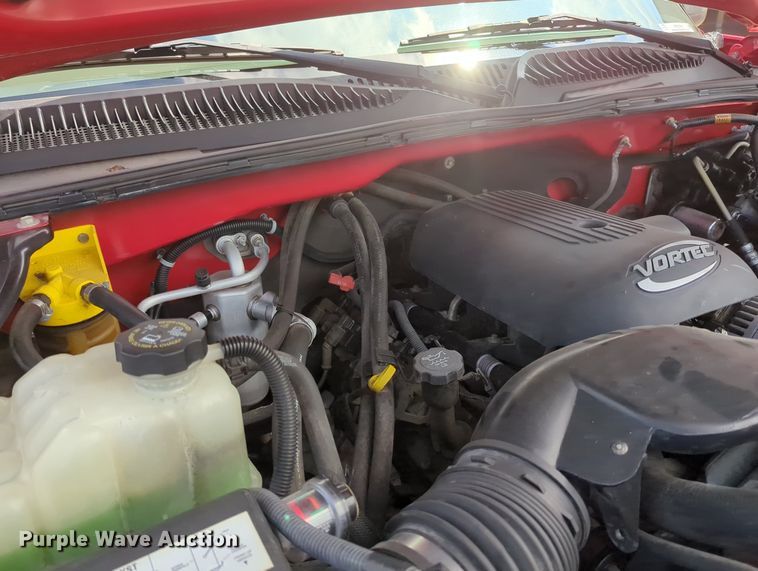 image for item MX9384 2005 Chevrolet Silverado 2500HD  Ext. Cab pickup truck