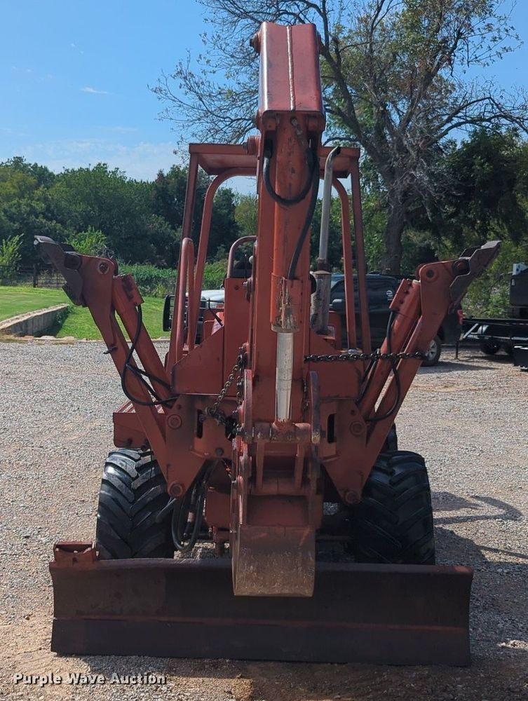 image for item MX9400 1989 Ditch Witch 4010  trencher