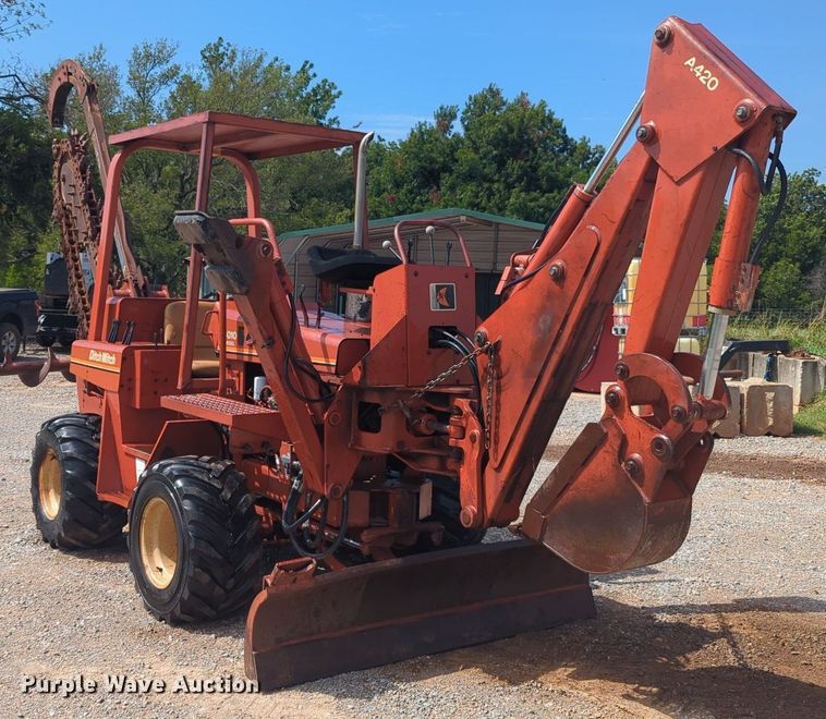 image for item MX9400 1989 Ditch Witch 4010  trencher