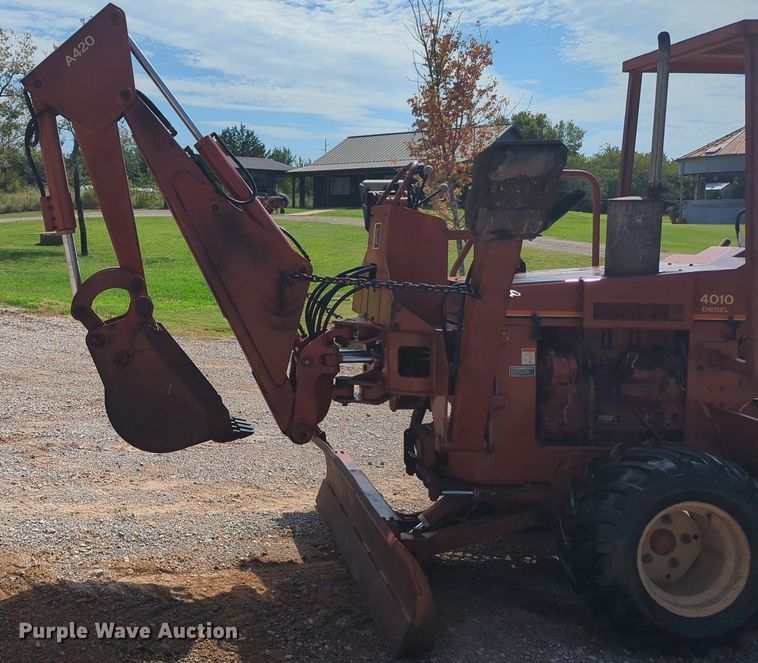 image for item MX9400 1989 Ditch Witch 4010  trencher