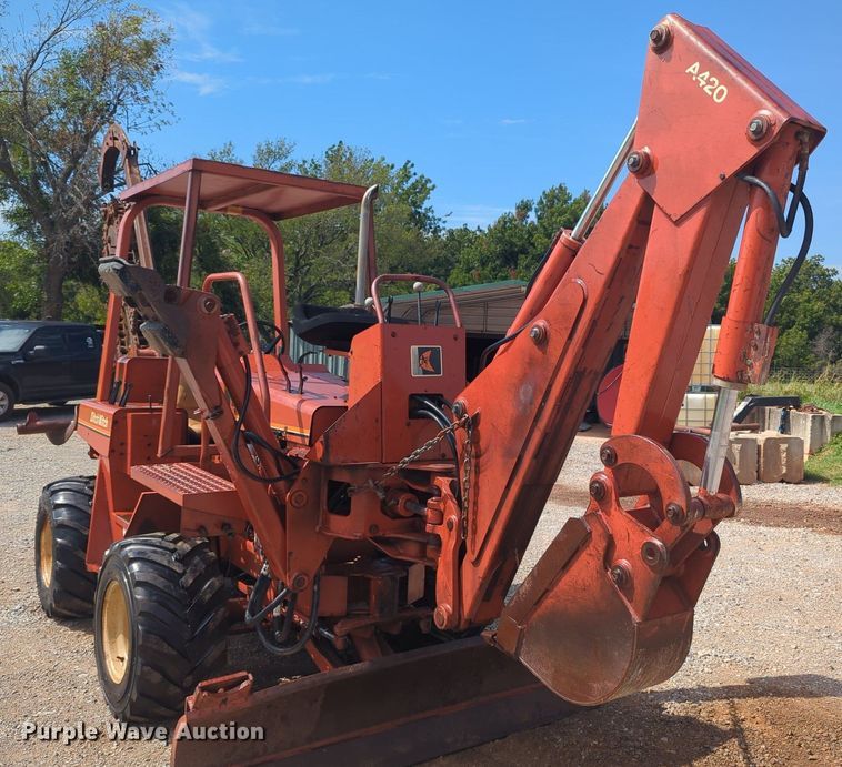 image for item MX9400 1989 Ditch Witch 4010  trencher