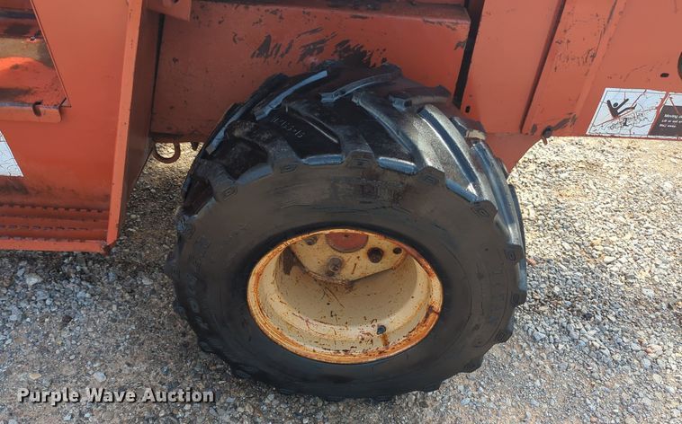 image for item MX9400 1989 Ditch Witch 4010  trencher