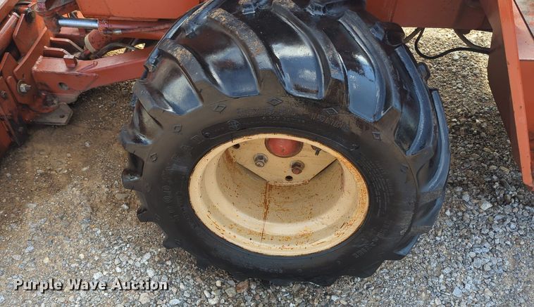 image for item MX9400 1989 Ditch Witch 4010  trencher