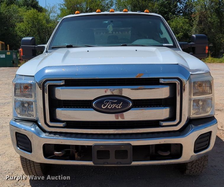 image for item MY9489 2014 Ford F350 Super Duty  Crew Cab pickup truck