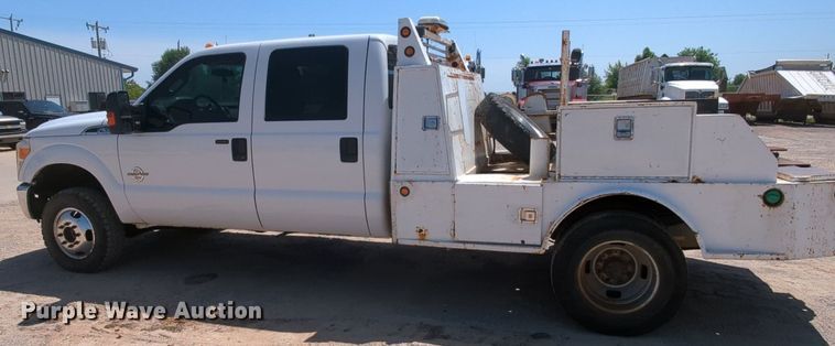 image for item MY9489 2014 Ford F350 Super Duty  Crew Cab pickup truck