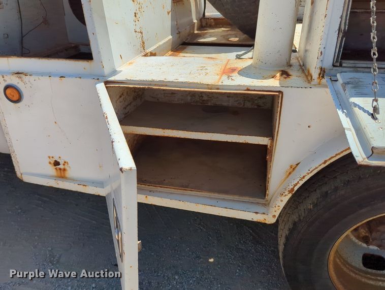 image for item MY9489 2014 Ford F350 Super Duty  Crew Cab pickup truck