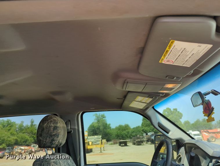 image for item MY9489 2014 Ford F350 Super Duty  Crew Cab pickup truck