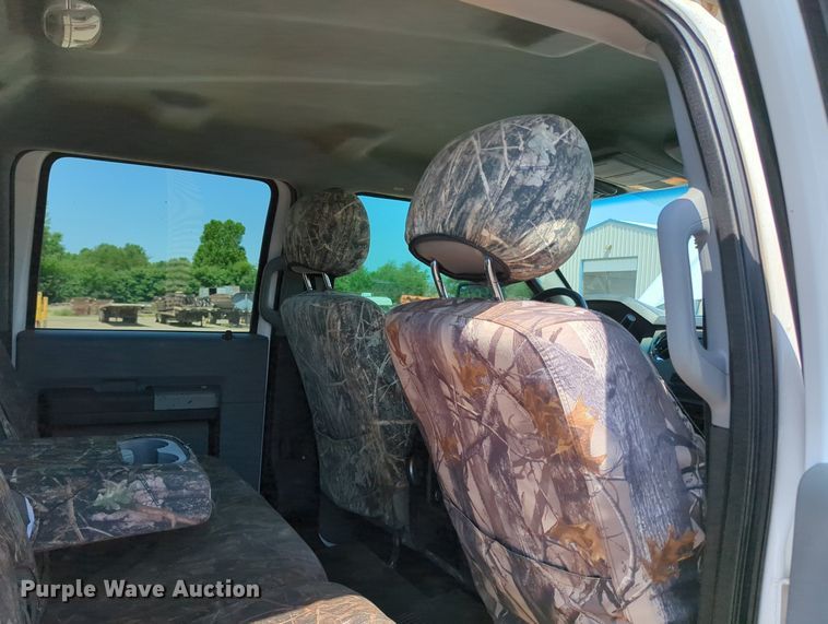 image for item MY9489 2014 Ford F350 Super Duty  Crew Cab pickup truck