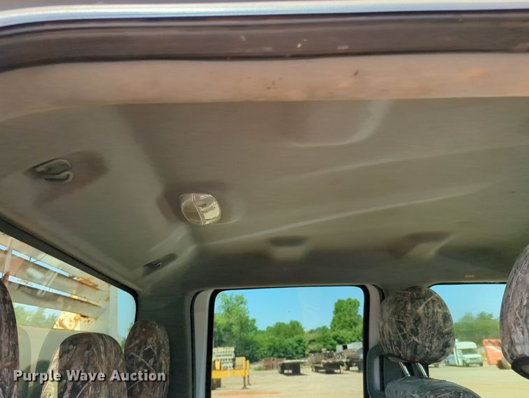 image for item MY9489 2014 Ford F350 Super Duty  Crew Cab pickup truck