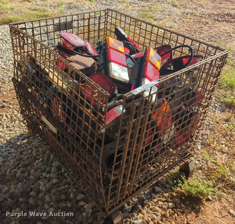 image for item MY9981 Truck parts