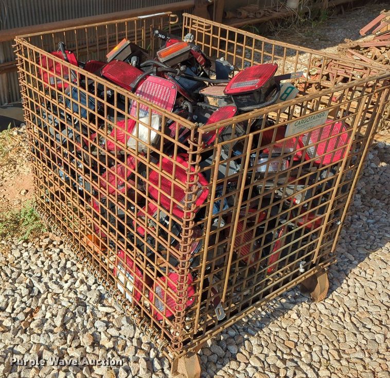 image for item MY9981 Truck parts