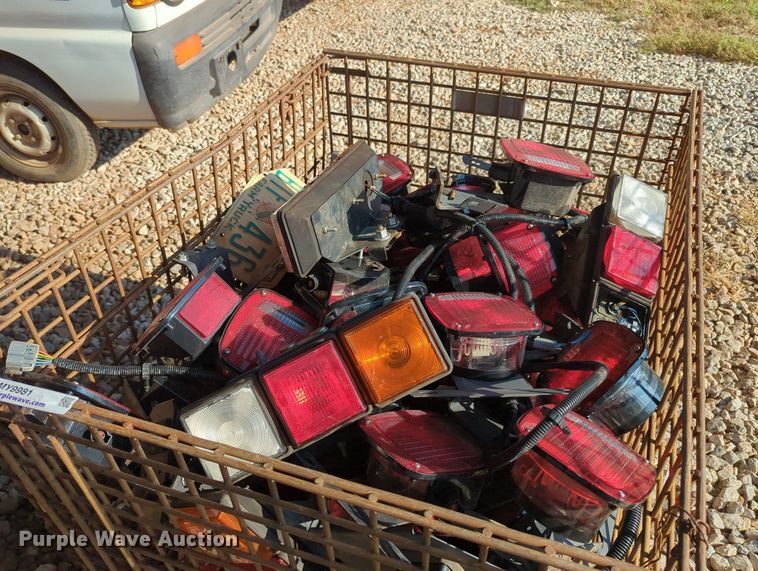 image for item MY9981 Truck parts