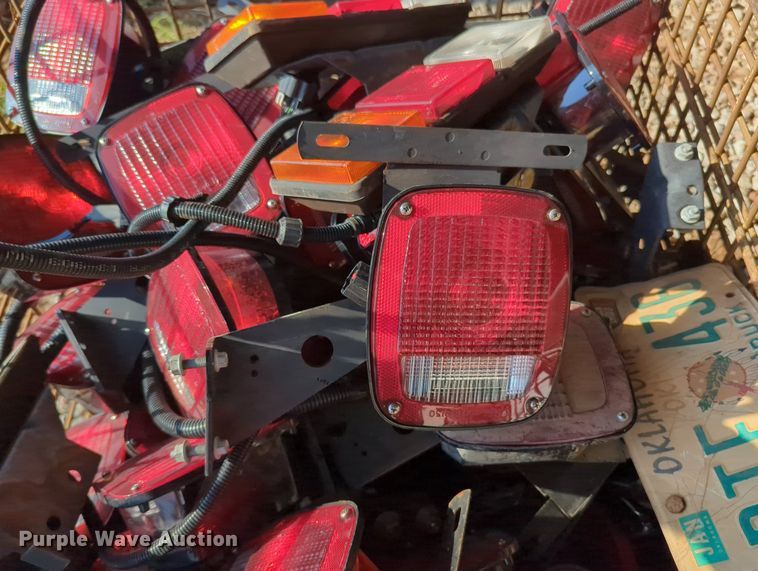 image for item MY9981 Truck parts