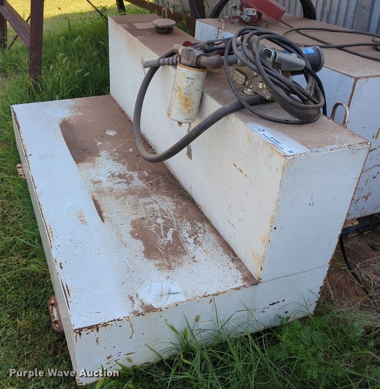 image for item MY9987 (2) fuel tanks