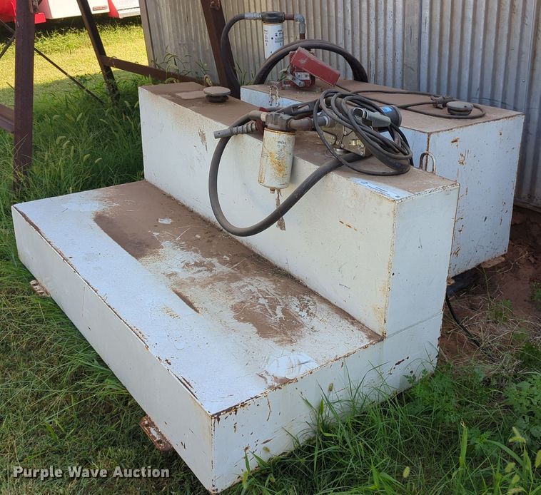 image for item MY9987 (2) fuel tanks