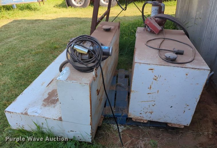 image for item MY9987 (2) fuel tanks