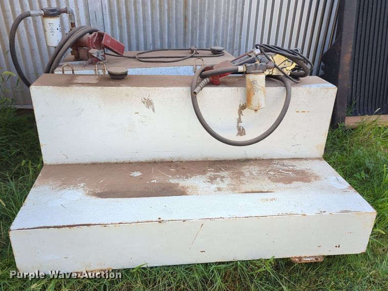 image for item MY9987 (2) fuel tanks