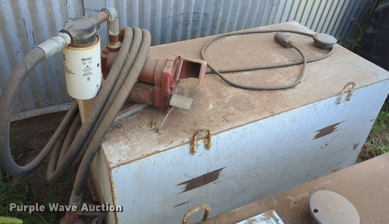 image for item MY9987 (2) fuel tanks