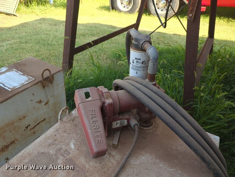 image for item MY9987 (2) fuel tanks