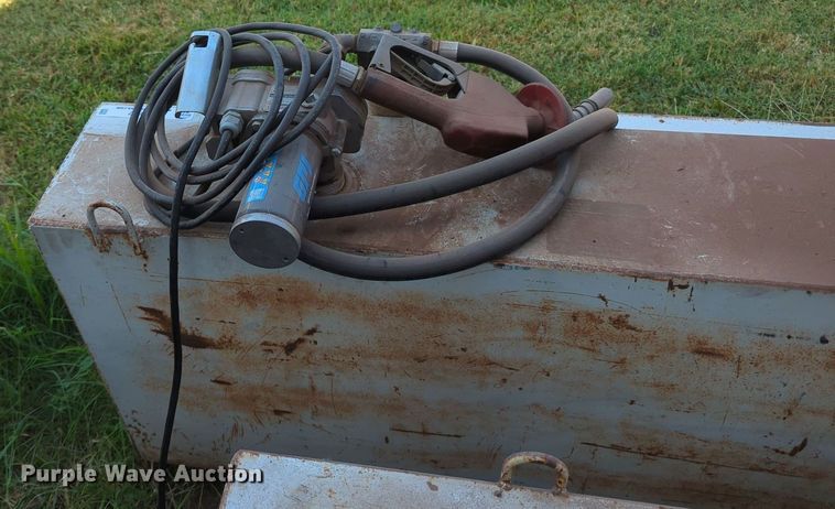 image for item MY9987 (2) fuel tanks