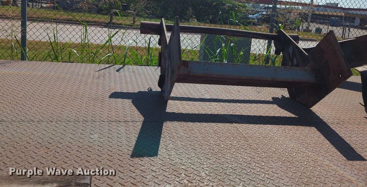 image for item MY9997 Flatbed